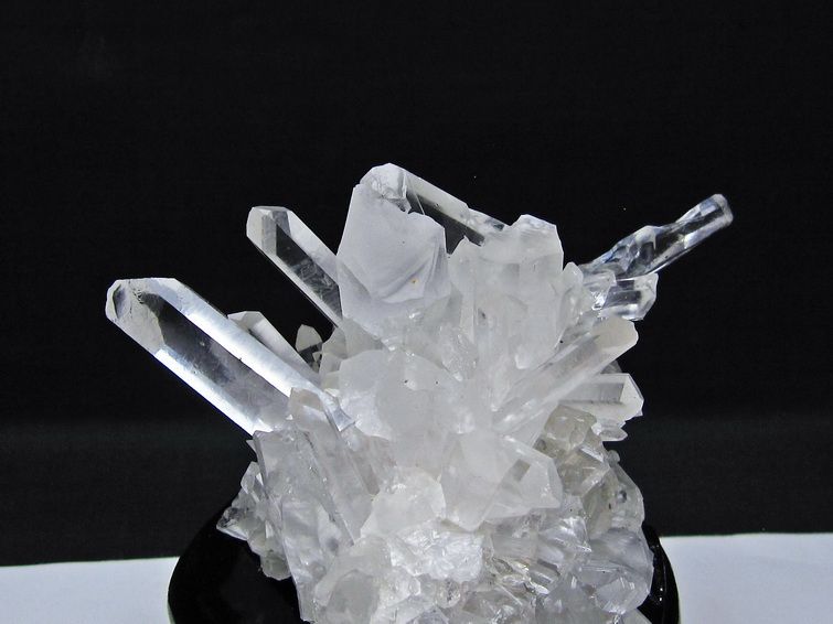 水晶 クラスター マダガスカル産 台座付属 原石 送料無料 一点物 182
