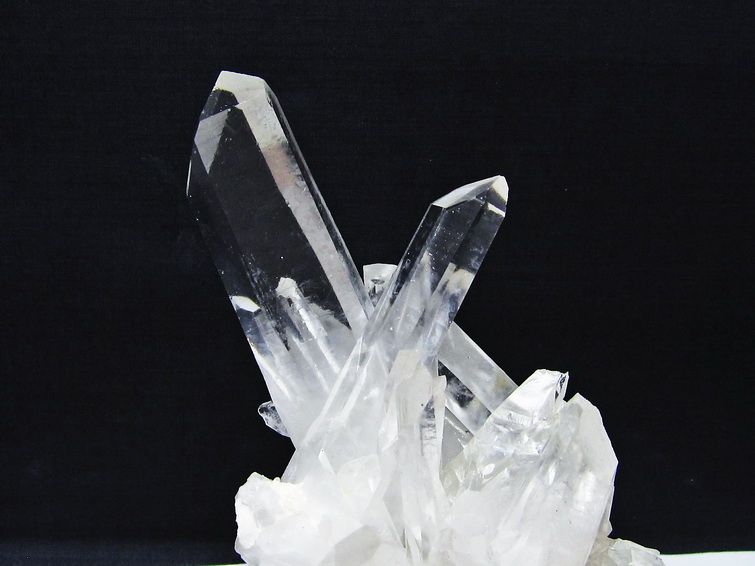 水晶 クラスター マダガスカル産 台座付属 原石 送料無料 一点物 182