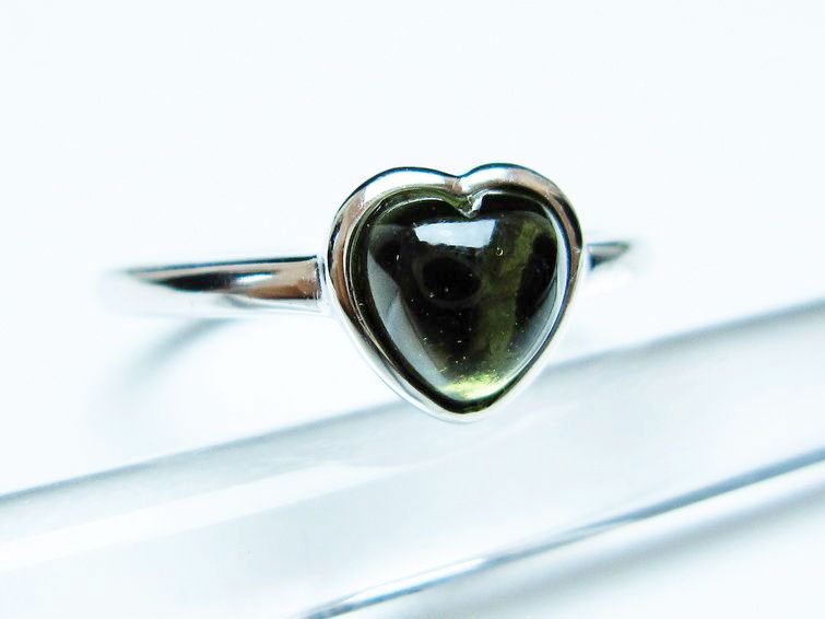 モルダバイト リング 指輪 ハート 12号 フリーサイズ 一点物 送料無料
