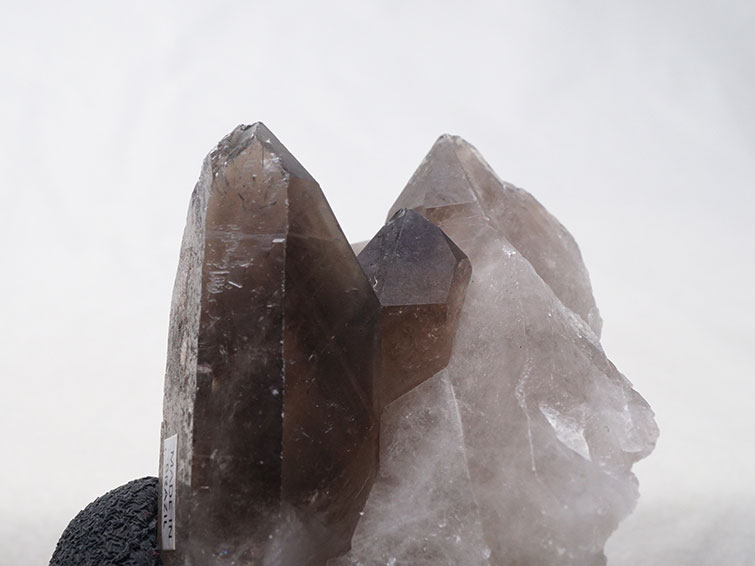 スモーキークォーツ クラスター 煙水晶 原石 モリオン 黒水晶 ブラジル