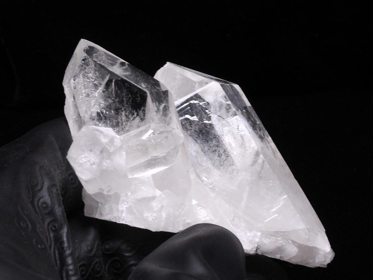 アーカンソー産　クォーツ　クラスター　原石 アーカンソー産 クォーツ クラスター 原石 - メルカリ