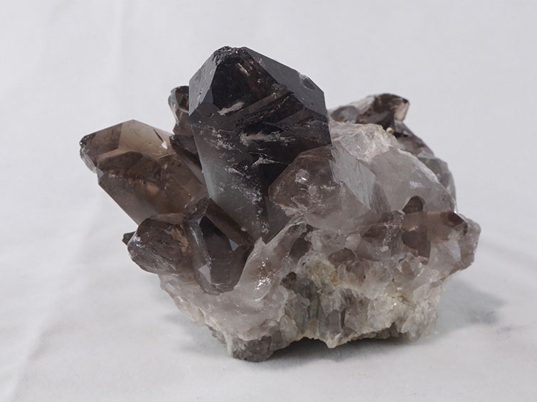 スモーキークォーツ クラスター モリオン 黒水晶 原石 ブラジル産 一点