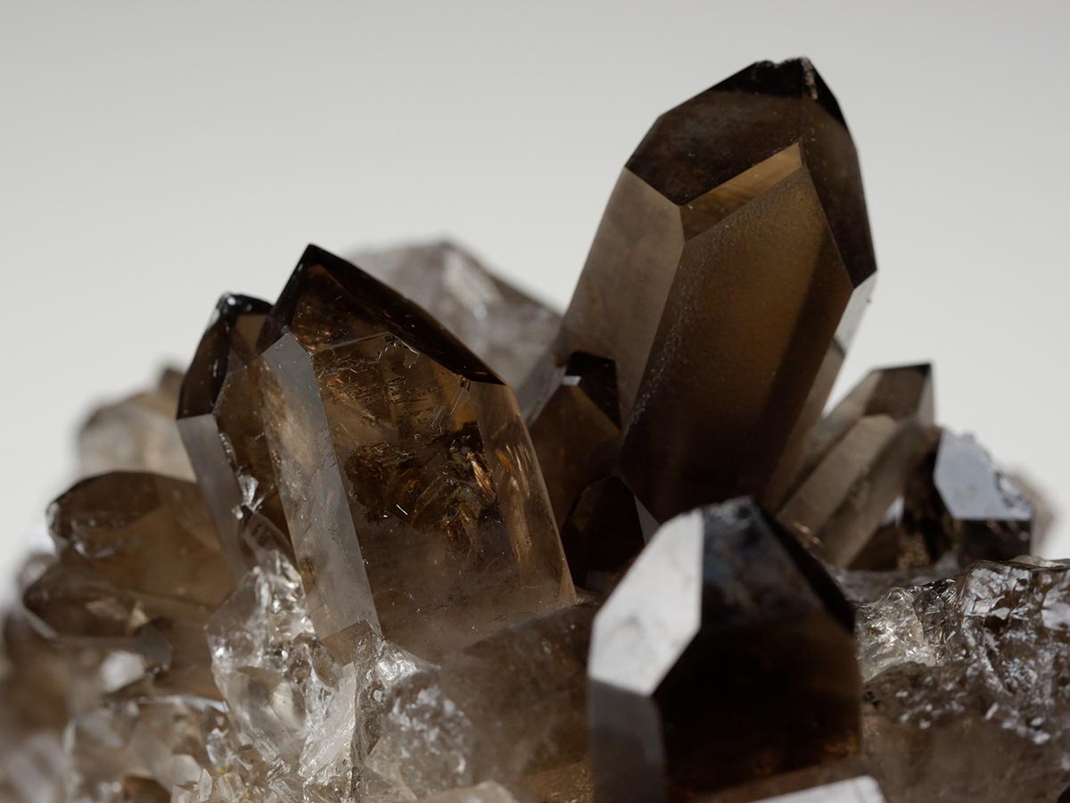 2Kg スモーキークォーツ クラスター ブラジル産 煙水晶 原石 一点物