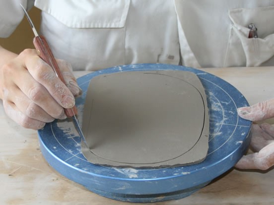 モデリングナイフの商品使用イメージです。