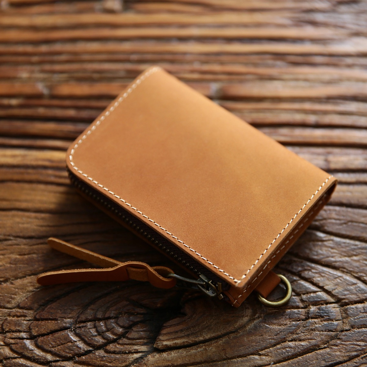 ️新品️財布 メンズ 本革 二つ折り コンパクト ファスナー小銭入れ ️新品️財布 メンズ 本革 二つ折り コンパクト ファスナー小銭入れ