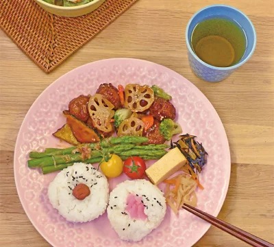 食器 大皿 こばな 桃色 Φ 250 × 30H 電子レンジOK ピンク レンジOK 丸皿 プレート メインプレート 可愛い かわいい お皿 おしゃれ  小花 flower 国産 美濃焼 : 78002285 : Homecoming陶器のふる里 - 通販 - Yahoo!ショッピング