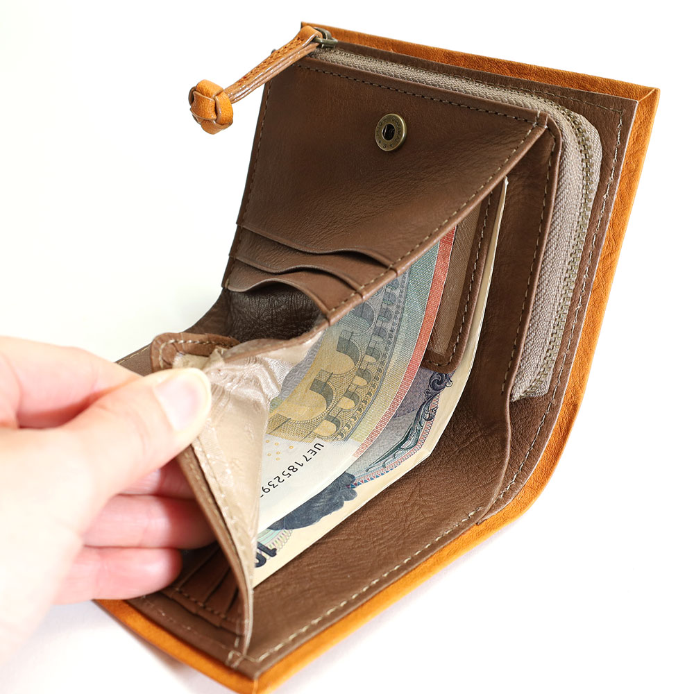 Dakota ピアッタ 二つ折り財布 0031531