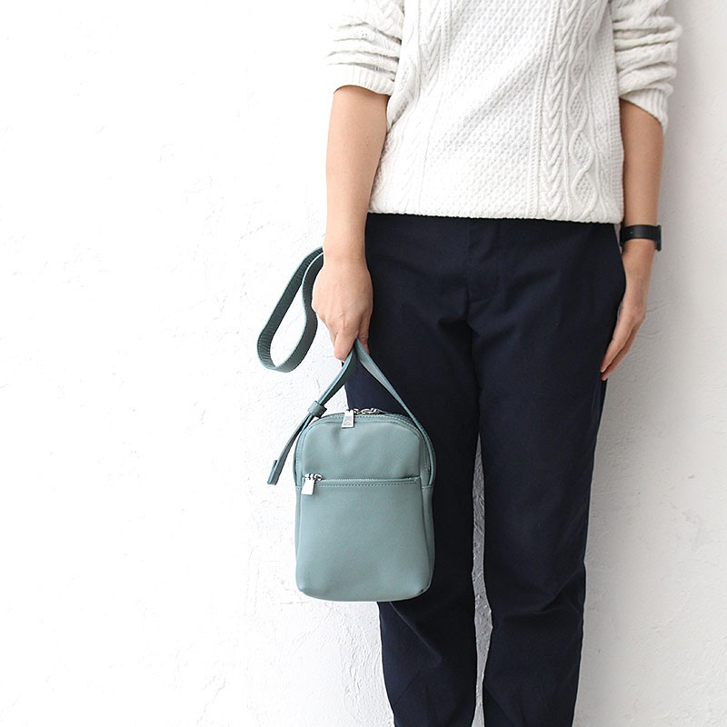 アニアリショルダーバッグ