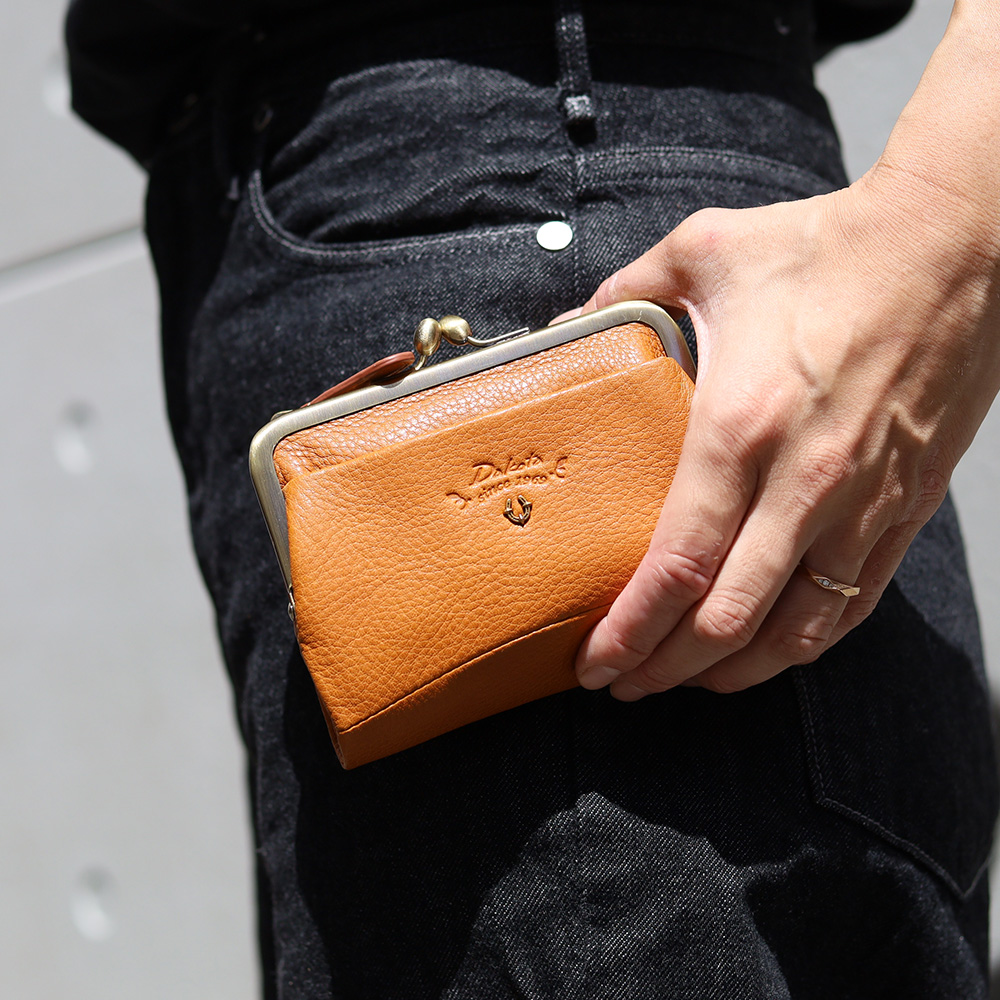 未使用ダコタ★差込みベルト２つ折りスモールウォレット 折財布 レザー 本革 茶 Dakota（ダコタ） 二つ折り財布 Dakota BLACKLABEL ダコタブラック