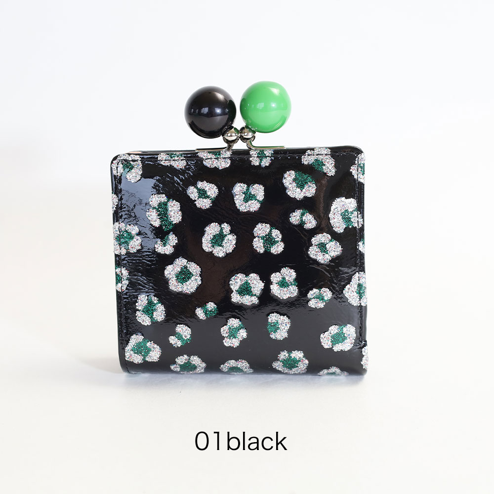 【美品】ツモリチサト　がま口　財布　黒 tsumori chisato CARRY ツモリチサト 財布 がま口二つ折り財布