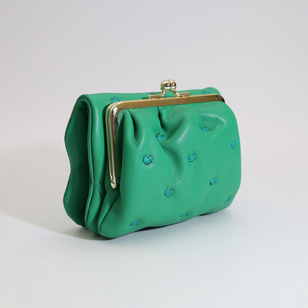 tsumori chisato CARRY ツモリチサトキャリー ぷちネコ 二つ折り
