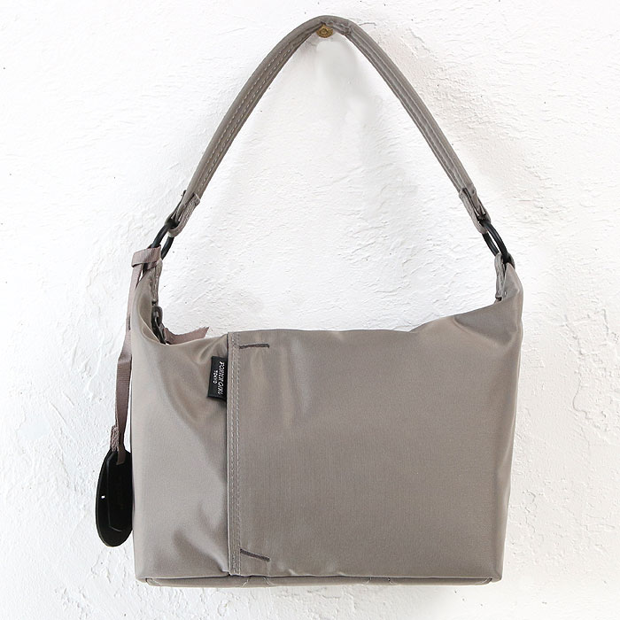 【新品未使用】PORTER シェル 2WAYショルダーバッグ 679-26804 楽天市場】ポーター シェル 2WAY ショルダーバッグ 679-36804
