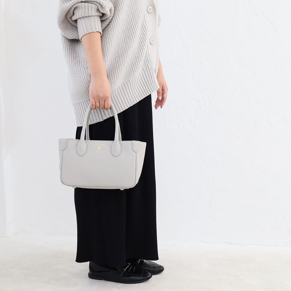 A.D.M.J（エーディーエムジェイ） A.D.M.J. 牛革 ミニトートバッグ