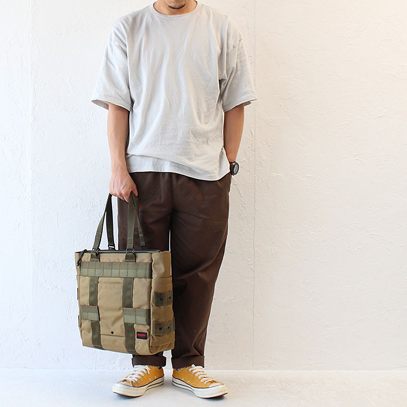 BRIEFING ブリーフィング PROTECTION TOTE www.paths-edu.com