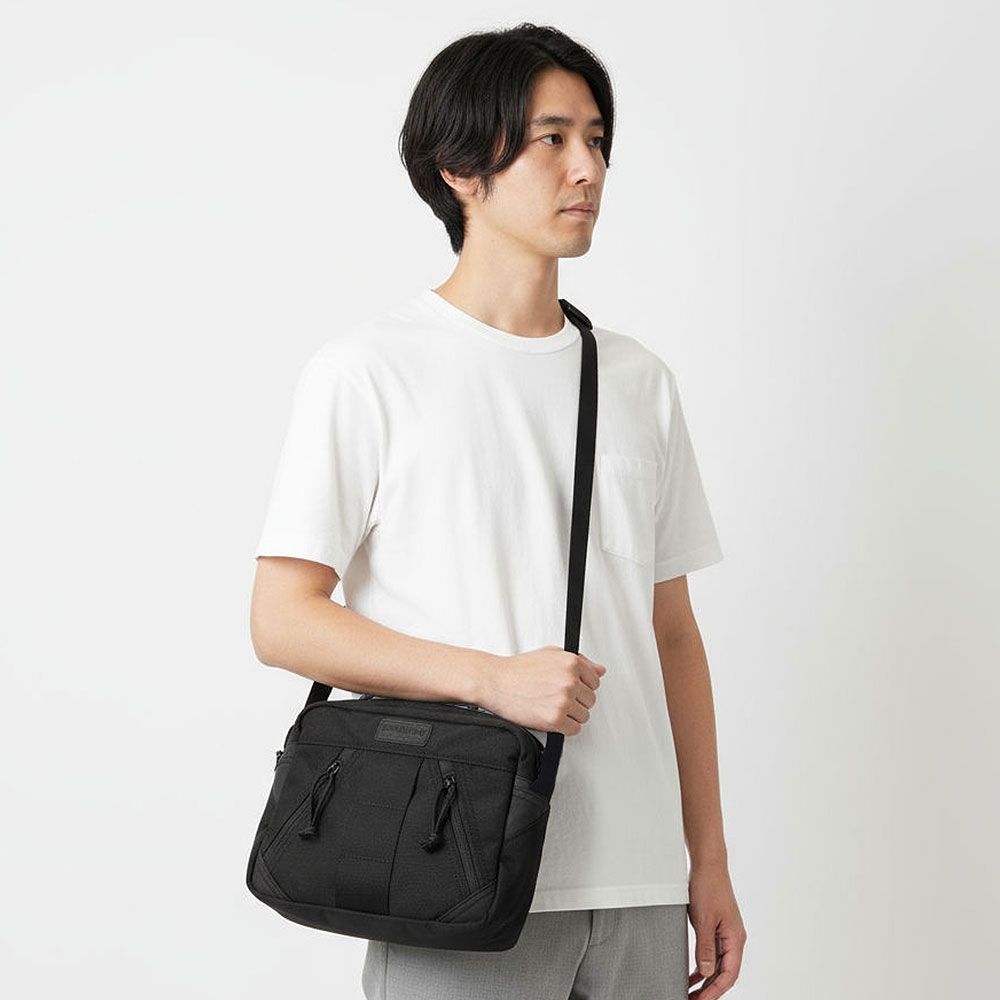 BRIEFING（ブリーフィング） デルタ スタンダード ショルダー DELTA