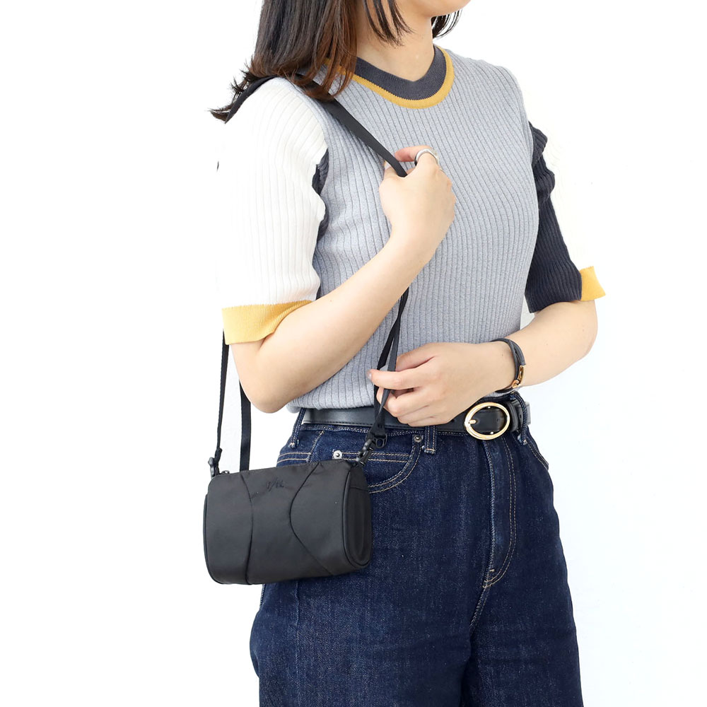 F/CE. エフシーイー ショルダー ボディーバッグ ショルダー