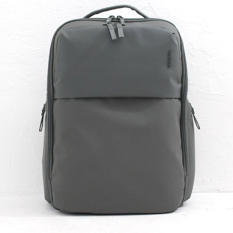 インケース リュック バックパック incase INCO100684 A.R.C. Daypack  アップル公認 デバイスパック B4対応 PC収納 16inch