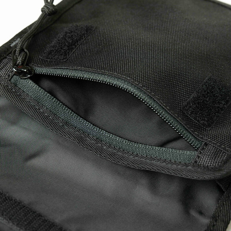 NEW ERA square neck pouch スクエアネックポーチ 0.5L