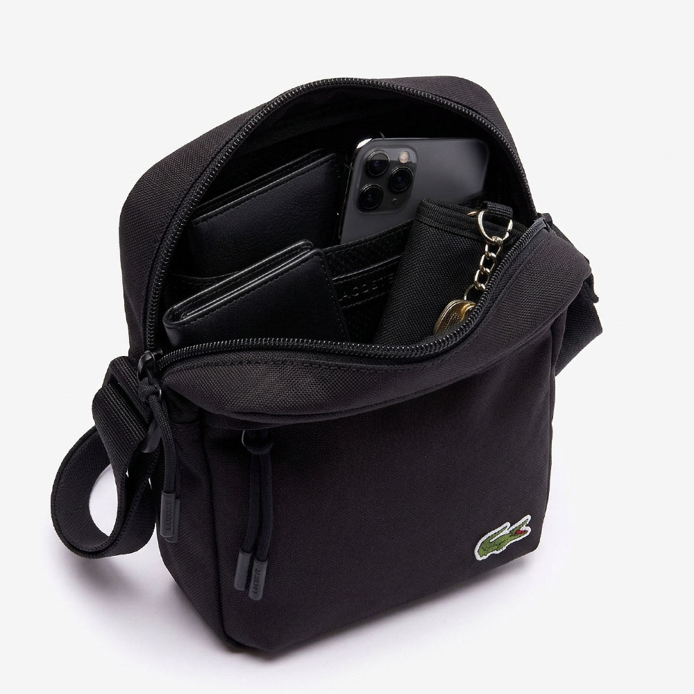 LACOSTE（ラコステ） ショルダーバッグ VERTICAL CAMERA BAG nu4788ne