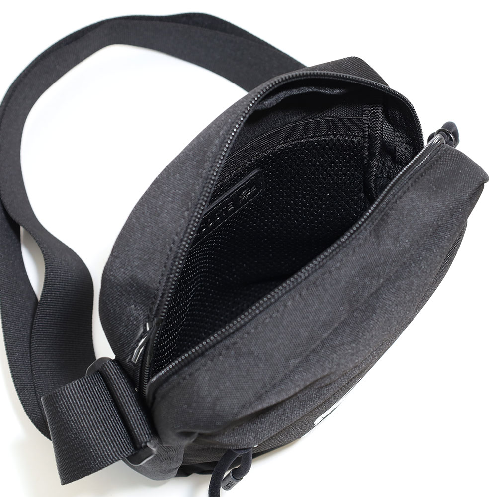 LACOSTE（ラコステ） ショルダーバッグ VERTICAL CAMERA BAG nu5181zt