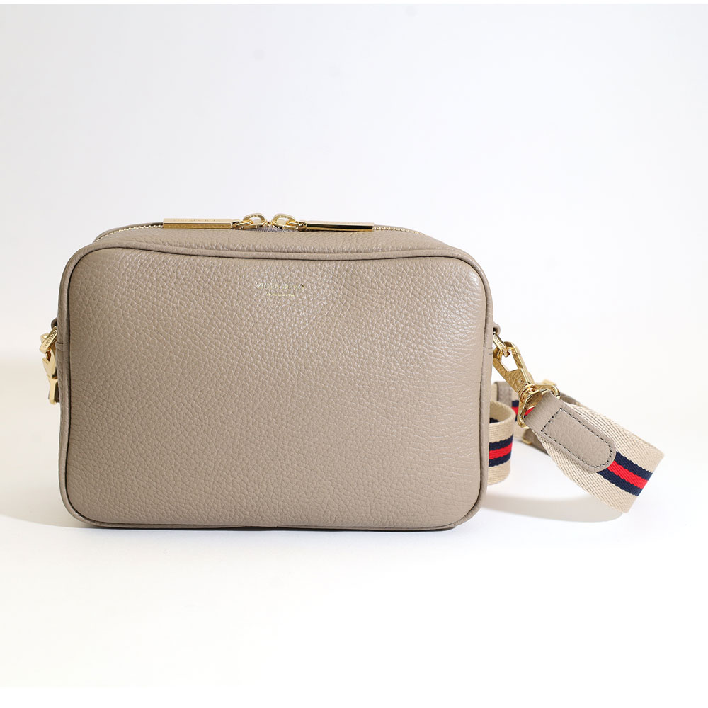VIOLAd'ORO ヴィオラドーロ ト VIOLA d'ORO ADRIA 型押し