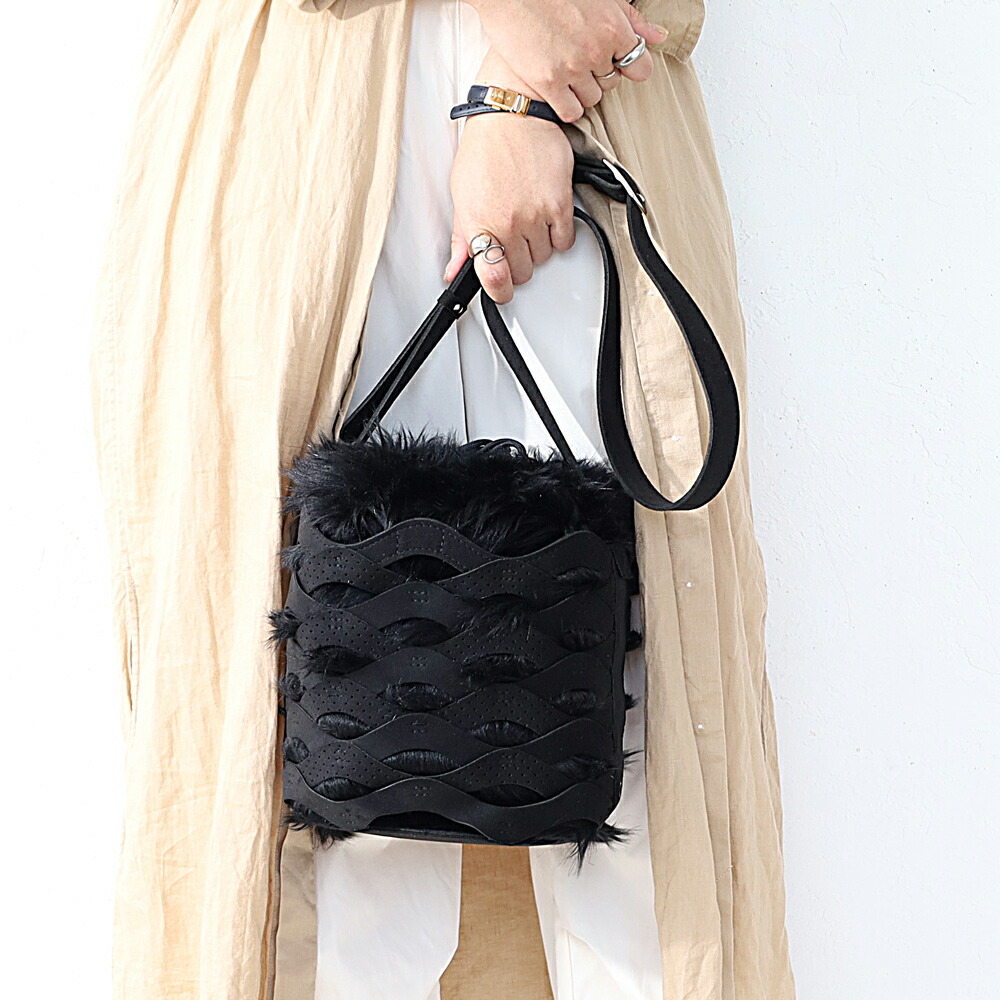 mononogu（モノノグ） 洗えるバッグ MNNG ファーバッグ 2way Wavy