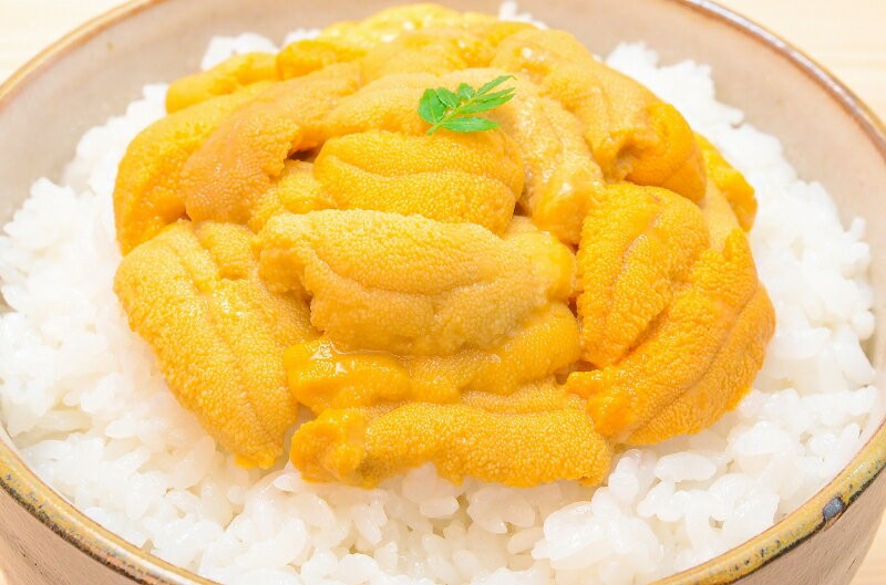 お買い得❗️毛蟹3尾+塩水うに　北海道産　送料込み お買い得❗️毛蟹3尾+塩水うに 北海道産 送料込み