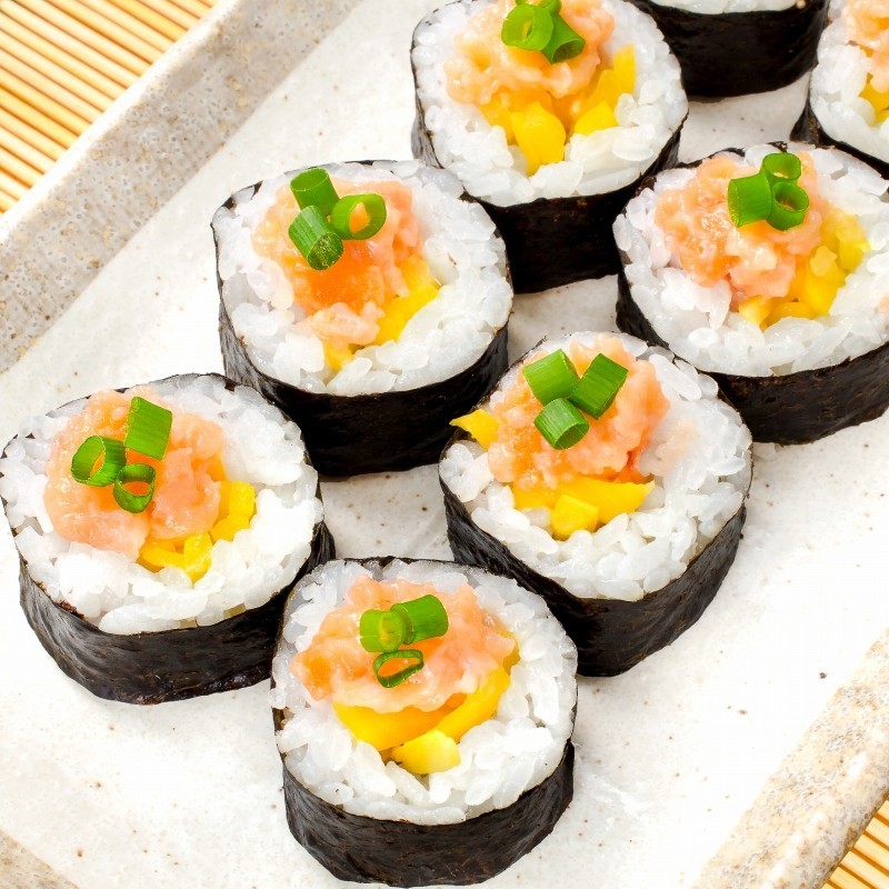サーモンネギトロ 太巻き