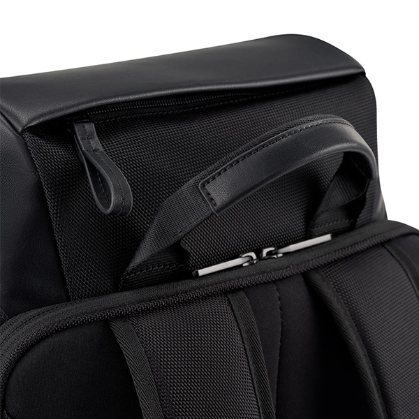 未使用　サムソナイト　アンダースコア15　バックパック　レザー　ブラック　黒 Samsonite 新登場 公式 サムソナイト ビジネスバッグ バック