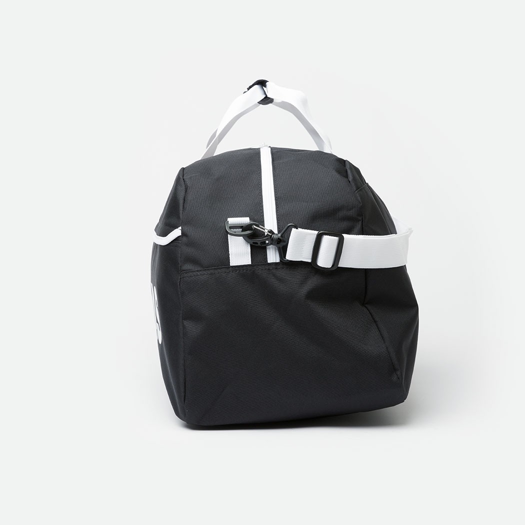 adidasスポーツバッグ　キャリーバッグ　45L 新品 travelworld_adidas-57595