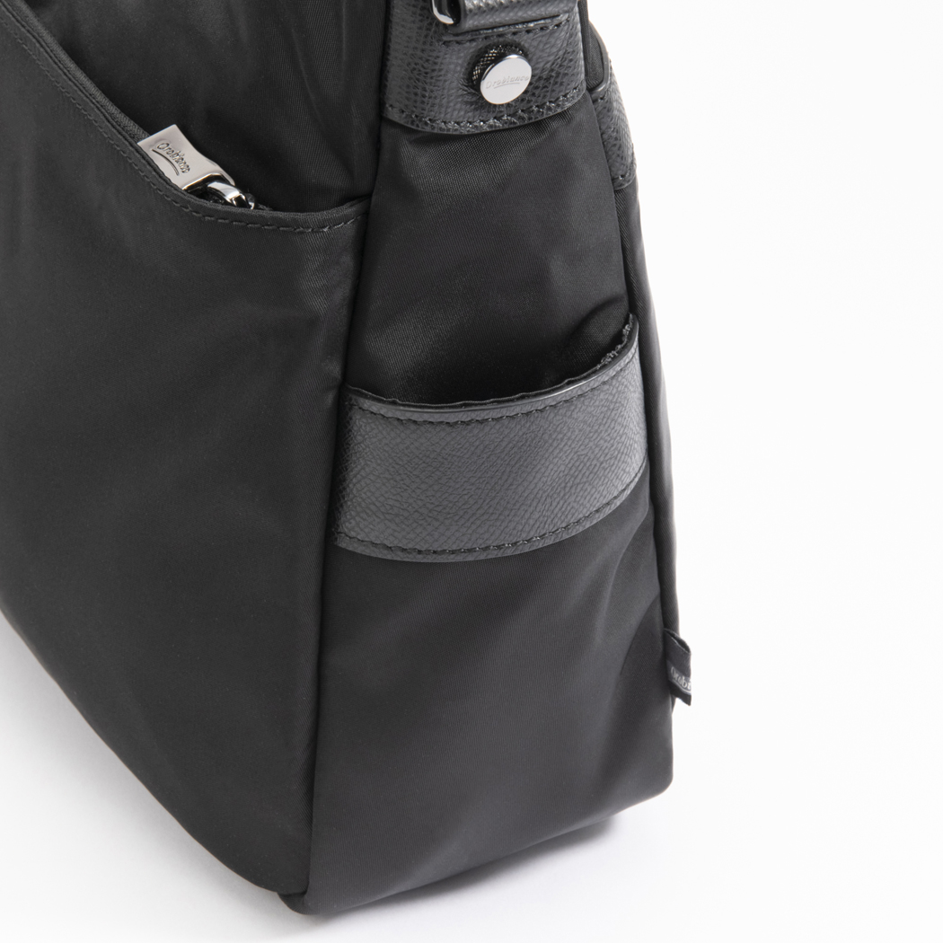 【無料ラッピング】オロビアンコ orobianco ショルダーバッグ メンズ 牛革 リサイクルナイロン 正規品 orobianco-92954 SOLO PER TE ソロペルテ 送料無料の画像