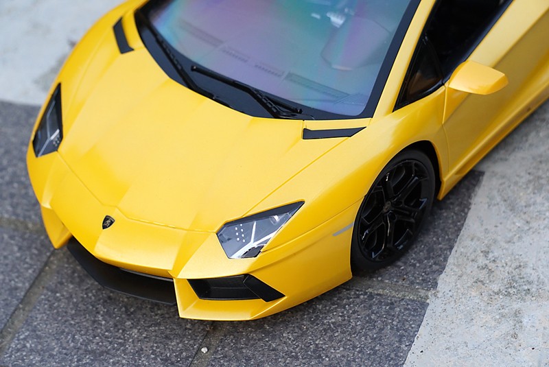 アヴェンタドール Lp700 4 1 10 Rc ランボルギーニ正規ライセンス品 ラジコン イエロー ミニカー Fakfakkab Go Id