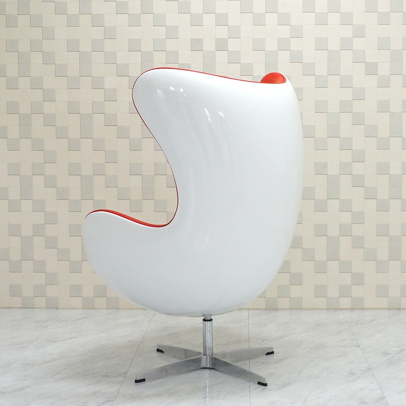 ARNE JACOBSEN（アルネ ヤコブセン） エッグチェア ファイバーグラス