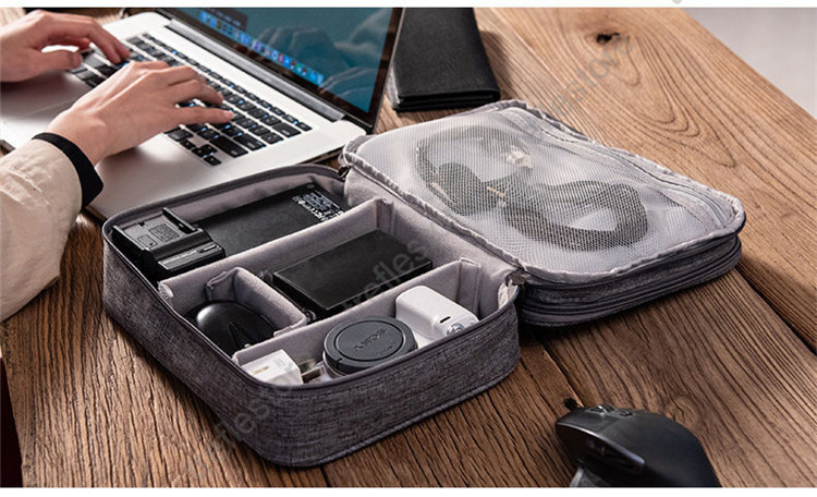 ガジェットポーチ ケーブル収納 OA小物 収納ポーチ PC周辺機器整理 旅行 トラベル モバイル 収納バッグ マルチポーチ ケース バッテリー 充電器収納 |  | 15
