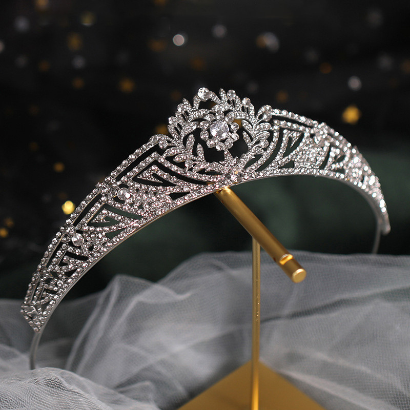 新品 クラウン ブライダルアクセ ティアラ 披露宴 ウエディングアクセサリー 撮影 結婚式 ウェディング小物 ラインストーン ビジュー パーティー 二次会 | 