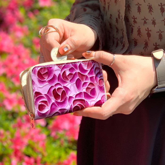 ケース 女性 ファスナー付き ローズ 薔薇 レザー コインケース エナメル加工 本革 型押し ステンドグラス 小銭入れ レディース 革 カード入れ｜trendss｜09