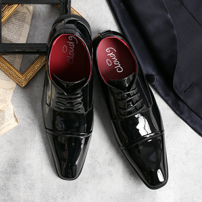 紐付きのストレートチップで最上級のフォーマル