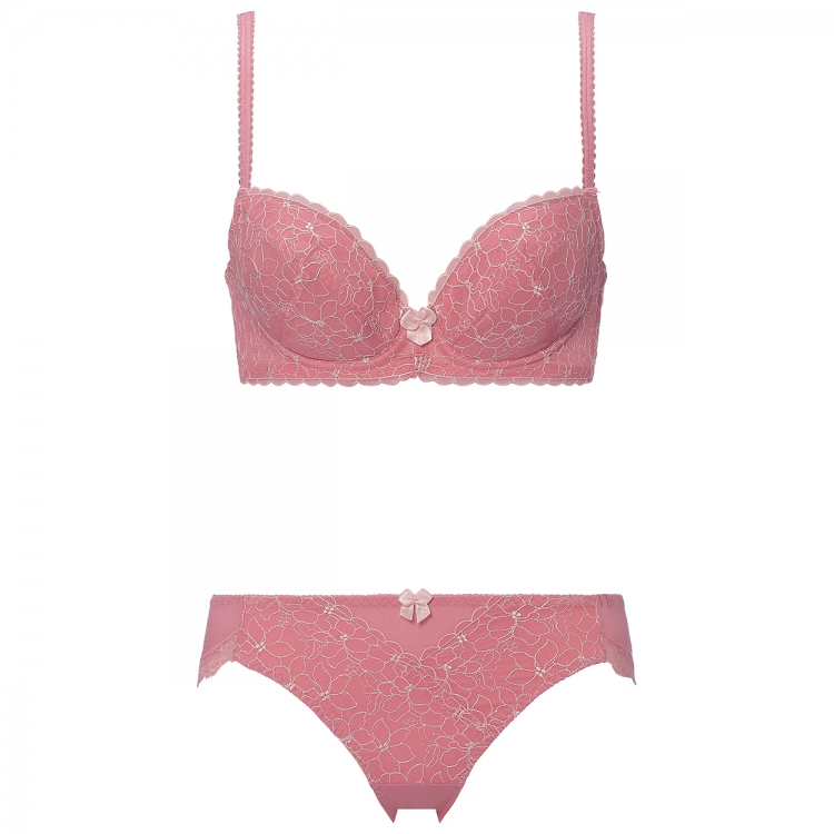 Triumph（トリンプ） すっきりスムースブラ ブラ＆ショーツセット(B,C