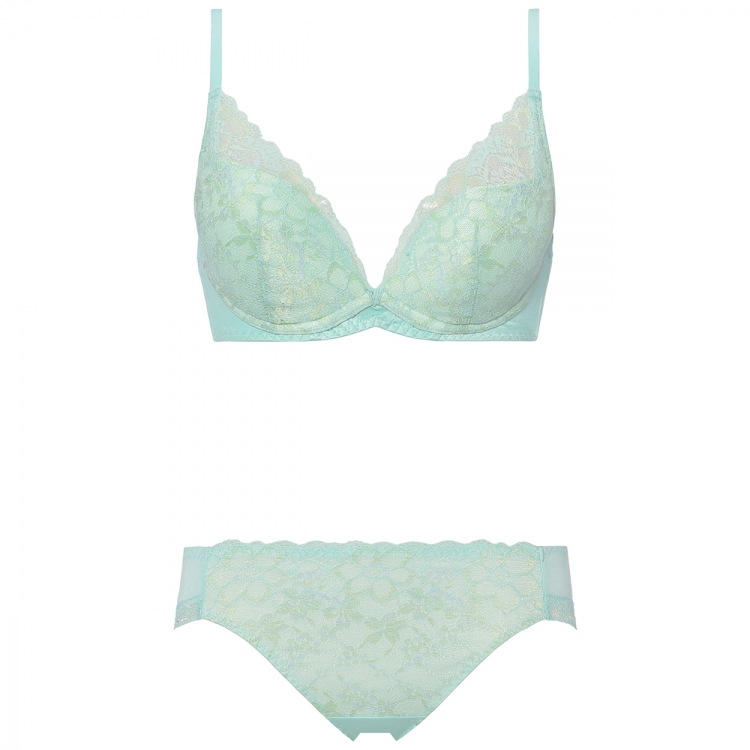 AMOSTYLE（アモスタイル） 夢みるブラ ノンワイヤー ブラ＆ショーツ