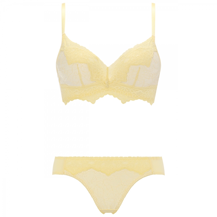 AMOSTYLE（アモスタイル） らくふわノンワイヤー ブラ＆ショーツセット