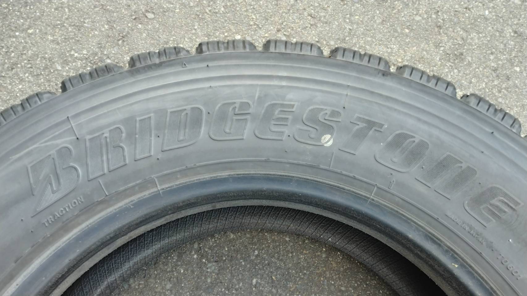 BRIDGESTONE（ブリヂストン） BS 245/70R19.5 2022年製 136/134J W910