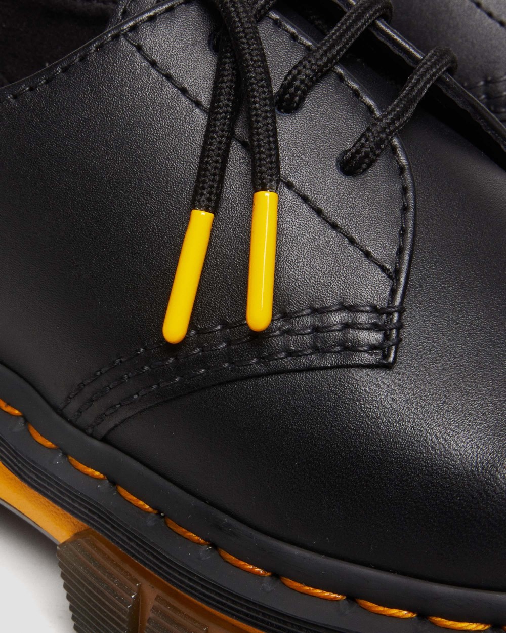 Dr.Martens（ドクターマーチン） 国内正規品 レディース クワッド