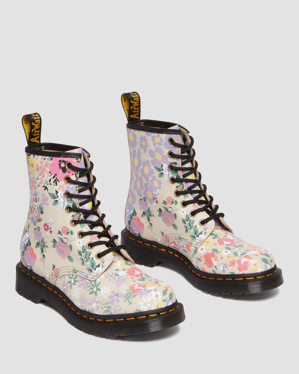 ドクターマーチン　美品 Dr.Martens ドクターマーチン 国内正規品 レディース 8 ホール