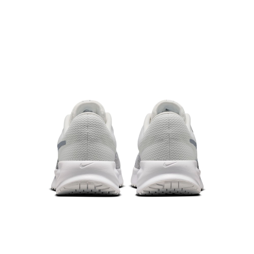 NIKE（ナイキ） スニーカー メンズ ラン デファイ HM9594 122