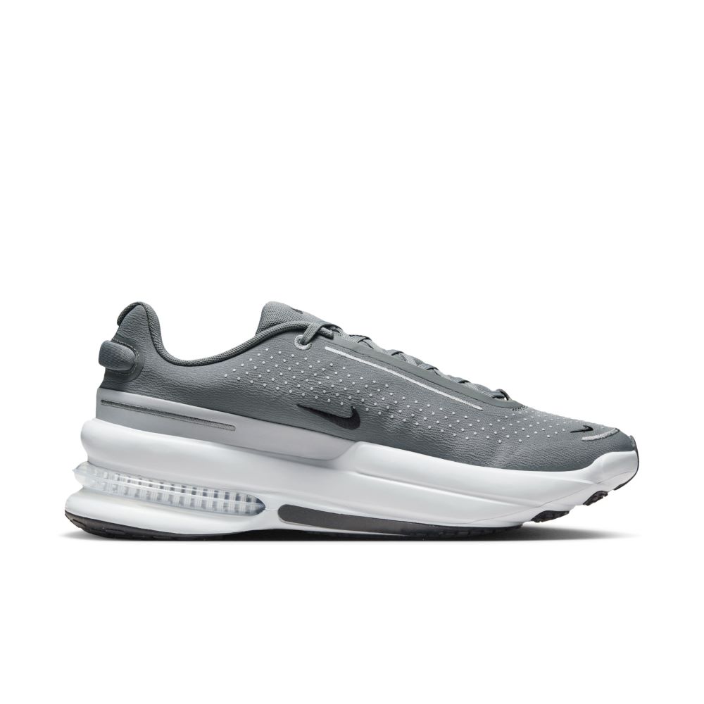 NIKE（ナイキ） スニーカー メンズ エアズーム アップターン SC IB2746