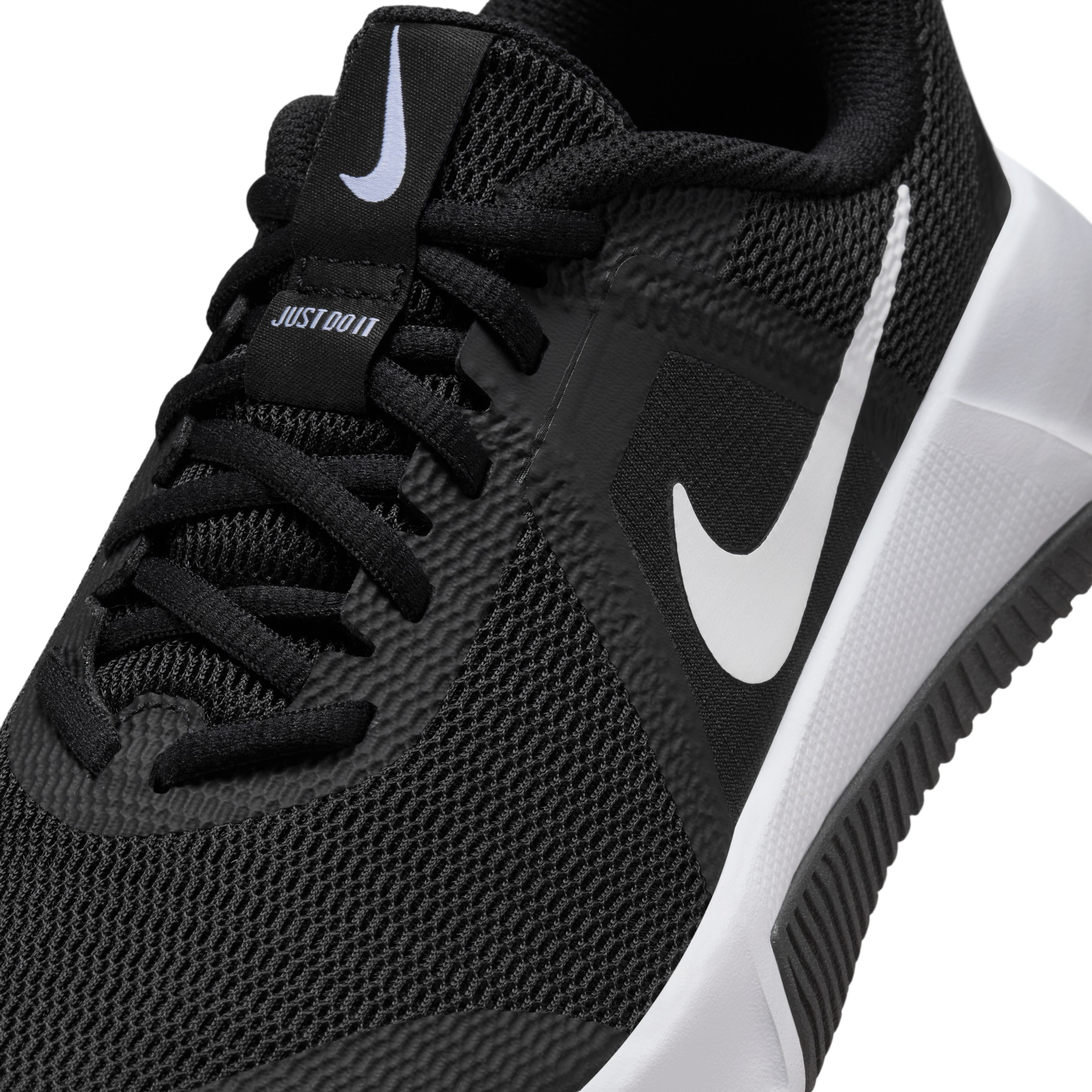 NIKE スニーカー レディース ウィメンズ MC トレーナー 3 FQ1830