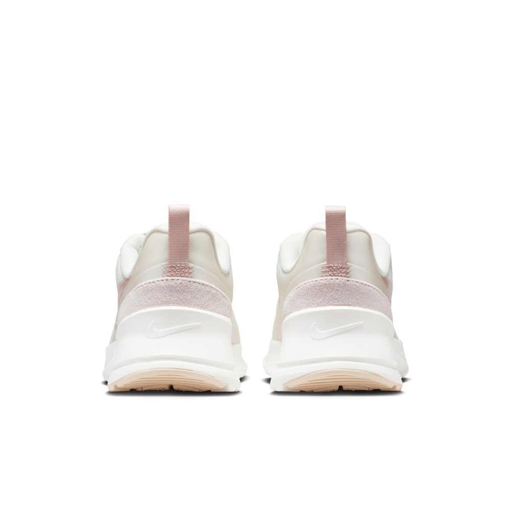NIKE（ナイキ） スニーカー レディース エアマックス ニュアクシス