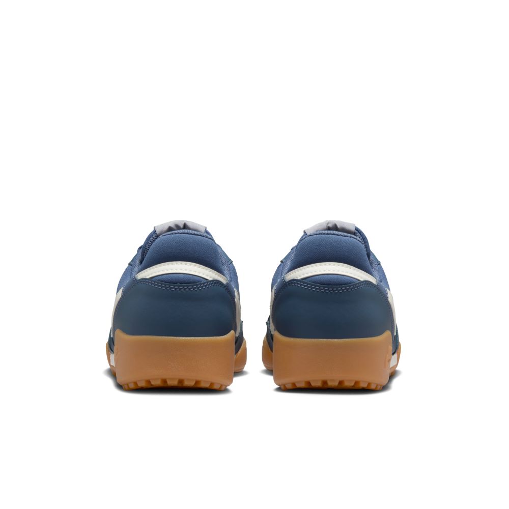 NIKE（ナイキ） スニーカー レディース テラマンタ HQ1940 Nike Terra