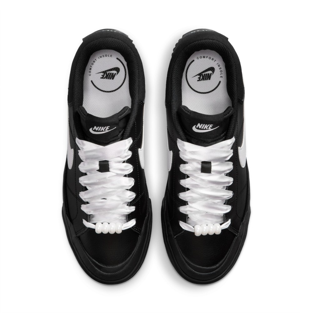 NIKE（ナイキ） スニーカー レディース コート レガシー リフト LE