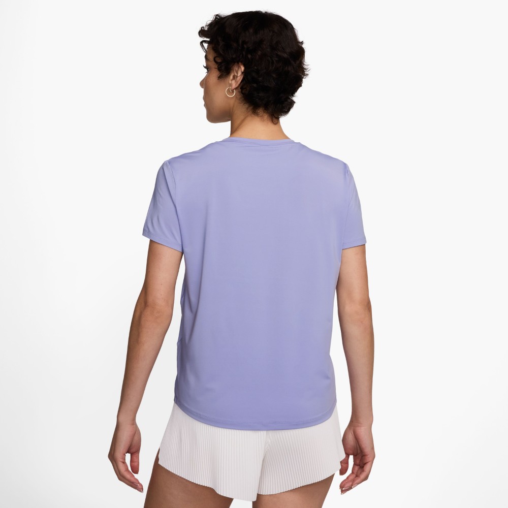 Nike 薄紫 ショートスリーブ Tシャツとショートパンツセット